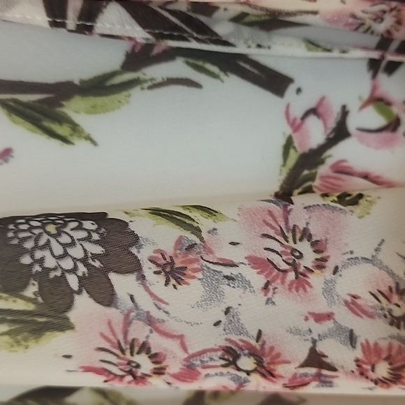 Dress - Picture 9 of 9